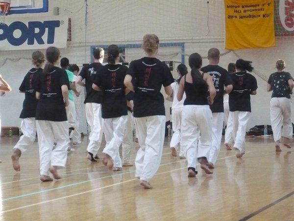 5489_118851451273_668366273_2496507_526177_n