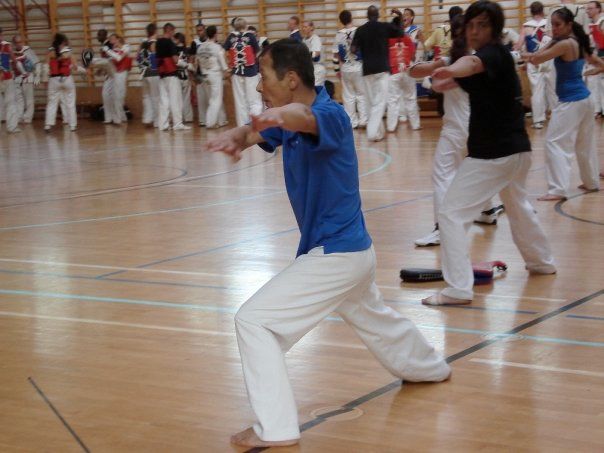 6488_120167359556_683854556_2207230_882458_n